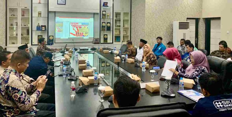 Pemerintah Kota (Pemko) Tanjungpinang mengikuti kegiatan diseminasi perlindungan Calon Pekerja Migran Indonesia (CPMI) dan Pekerja Migran Indonesia (PMI), Kamis (3/10/2024). Foto: Diskominfo Tanjungpinang