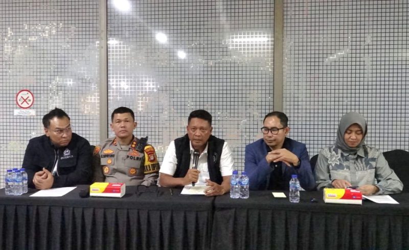 Polri melalui Divisi Hubungan Internasional (Divhubinter) melakukan penjemputan terhadap 69 Warga Negara Indonesia (WNI) dari Filipina. Foto: dok. Humas Polri.