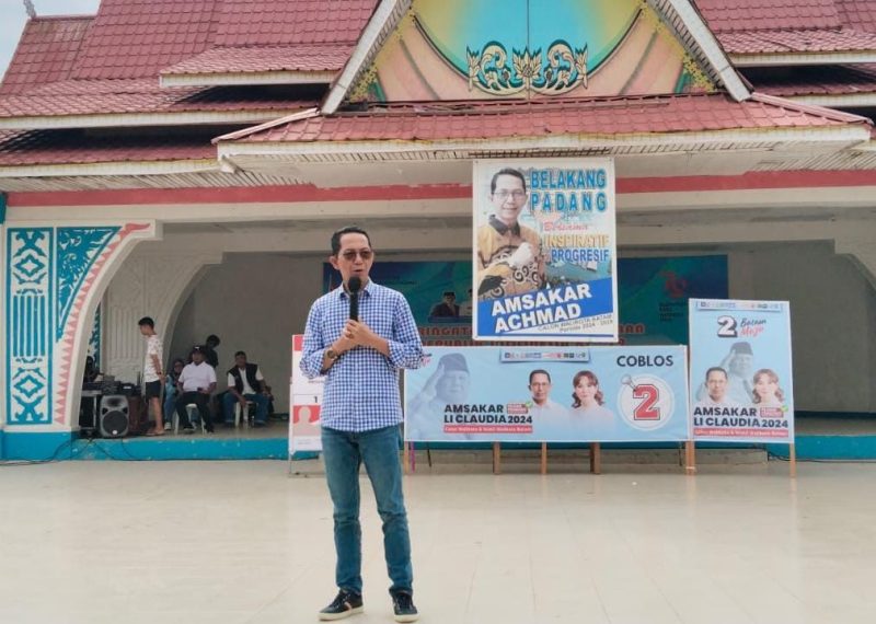 Amsakar Achmad berkampanye di Belakangpadang. Foto: INIKEPRI.COM