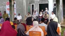 Pasangan calon Bupati dan Wakil Bupati Natuna nomor urut satu, Cen Sui Lan - Jarmin Sidik (Cermin) kembali melakukan kampanye tatap muka. Kampanye ke-4 ini digelar di kampung Sebala, Desa Batu Gajah, Kecamatan Bunguran Timur, Senin, 7 Oktober 2024 sore. Foto: INIKEPRI.COM