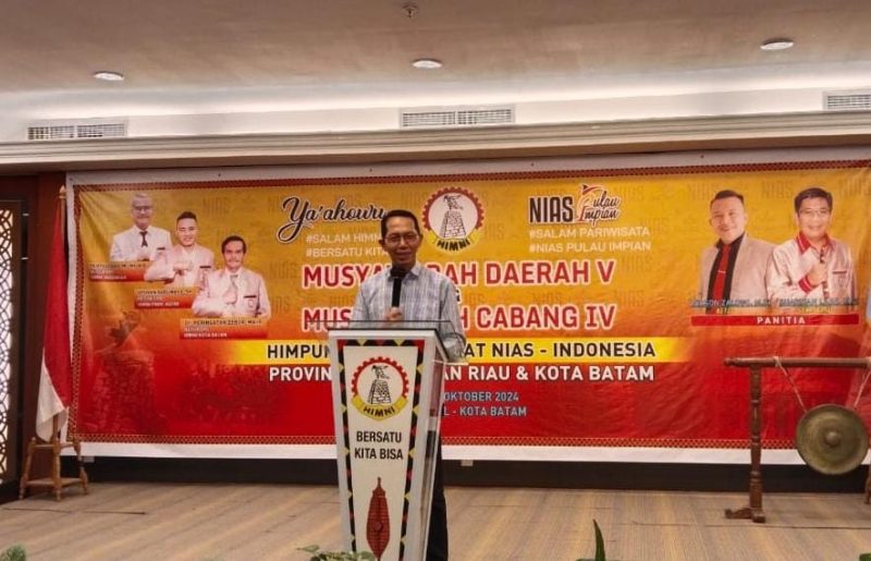 Calon Walikota Batam Amsakar Achmad menghadiri Musyawarah Daerah (Musda) V dan Musyawarah Cabang (Muscab) IV Himpunan Masyarakat Nias Indonesia (HIMNI) Kepri dan Batam berlangsung di King's Hotel Batam, Sabtu (12/10/2024). Foto: INIKEPRI.COM