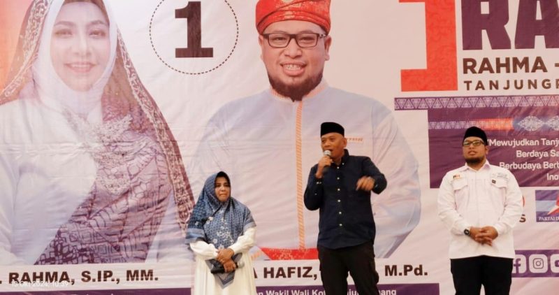 Pietra Paloh saat hadir dalam kampanye pasangan calon (Paslon) Calon Walikota dan Wakil Walikota Tanjungpinang, Rahma - Rizha Hafiz atau dikenal sebutan RAMAH, di Hotel Aston Tanjungpinang, Minggu (13/10). Foto: INIKEPRI.COM