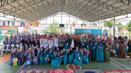 Calon Walikota (Cawako) Batam nomor urut 2, Amsakar Achmad yang berpasangan dengan Li Claudia Candra menghadiri Milad ke-4 Sahabat Hijrah Batam (SAHIBA), Minggu (13/10/2024) pagi. Foto: INIKEPRI.COM