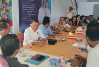 PSBI (Punguan Simbolon Dohot Boruna Indonesia) Wilayah Batam menyatakan sikap dukungan penuh kepada pasangan calon (Paslon) Amsakar Achmad - Li Claudia Chandra (ASLI) pada Pilkada Batam 2024. Foto: INIKEPRI.COM