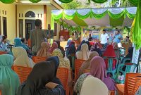 Kampanye dialogis Cen Sui Lan-Jarmin Sidik di Gunung Sebelat. Foto: INIKEPRI.COM