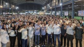 Amsakar Achmad dan Li Claudia Chandra saat kampanye. Foto: INIKEPRI.COM