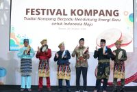 Dalam rangka peringatan Hari Ulang Tahun (HUT) PT PLN Batam ke-24 dan Hari Listrik Nasional (HLN) ke-79, PLN Batam menggelar Festival Kompang yang mengangkat kebudayaan Melayu Kota Batam di BCS Mall, Sabtu (26/10). Foto: INIKEPRI.COM