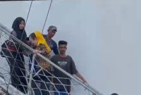 Calon Bupati Natuna Cen Sui Lan saat di KM Kelud. Foto: INIKEPRI.COM