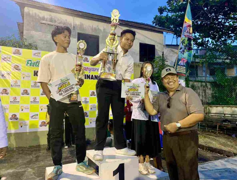 Gelaran Kejuaraan Tarkam Kemenpora RI dan Festival Olahraga Masyarakat (Forkot) resmi ditutup, Senin (30/9/2024), di lapangan Bola Voli Sulaiman Abdullah, Kota Tanjungpinang, Kepri. Foto: Diskominfo Tanjungpinang