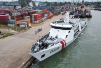 Tampak KN Pulau Dana-323 yang akan berangkat ke Singapura dan Vietnam untuk menjalankan misi Muhibah dari Dermaga Batu Ampar, Batam. Foto : Humas Bakamla RI/Yuhanes Antara