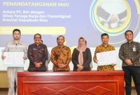 Dinas Tenaga Kerja dan Transmigrasi (Disnakertrans) Provinsi Kepulauan Riau secara resmi meluncurkan Kick Off Program Pemagangan Tenaga Kerja Dalam Negeri di PT Bintan Alumina Indonesia (BAI), Kamis (3/10/2024). Foto: Diskominfo Kepri
