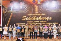 Pemerintah Provinsi Kepulauan Riau memberikan Anugerah Siddhakarya kepada 6 perusahaan kecil hingga menengah kategori unggul. Foto; Diskominfo Kepri