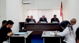 Komisi Informasi (KI) Provinsi Kepulauan Riau (Kepri) mengadakan sidang adjudikasi kedua dalam perkara  penyelesaian sengketa informasi dengan nomor register 004/X/KI-KEPRI-PS/2024. Sidang ini berlangsung secara terbuka di kantor Komisi Informasi Kepri, Jalan A. Yani Km 5, Tanjungpinang, Kamis, (31/10). Foto: Diskominfo Kepri