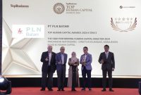 PT PLN Batam kembali menorehkan prestasi cemerlang dalam ajang TOP Human Capital Awards 2024 yang digelar Majalah Top Business. Foto: INIKEPRI.COM