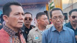 Ansar Ahmad dan Amsakar Achmad saat berkampanye di Tanjung Buntung. Foto: INIKEPRI.COM