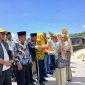 Cen Sui Lan Jarmin disambut dengan senang oleh warga seluan. Foto: INIKEPRI.COM