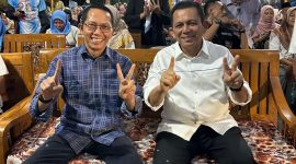 Ansar Ahmad dan Amsakar Achmad. Foto: INIKEPRI.COM