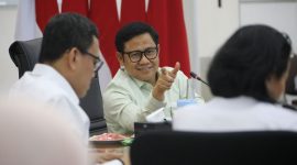 Menko Pemberdayaan Masyarakat Abdul Muhaimin Iskandar saat Rapat Koordinasi dengan Menteri Perlindungan Pekerja Migran Indonesia/Kepala Badan Perlindungan Pekerja Migran Indonesia (Menteri PPMI/Kepala BP2MI) Abdul Kadir Karding/Foto: Kemenko PM