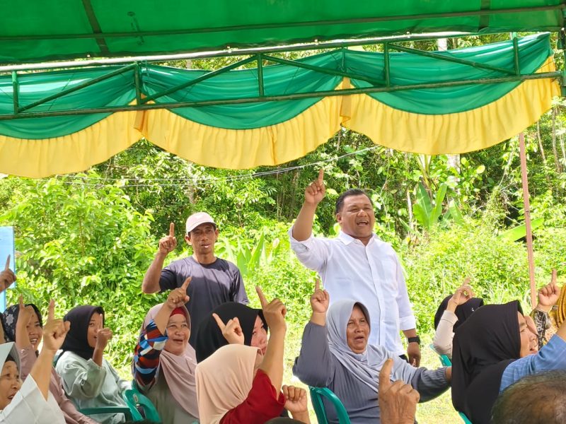 Kampanye Cen Sui Lan-Jarmin Sidik di Desa Sedanau Timur, Kecamatam Batubi. Foto: INIKEPRI.COM