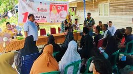 Calon Bupati Natuna Cen Sui Lan - Jarmin Sidik berjanji jika terpilih menjadi Bupati Natuna, akan memberikan pinjaman dana tanpa bunga, bagi masyarakat Natuna,khususnya Setengar. Foto: INIKEPRI.COM