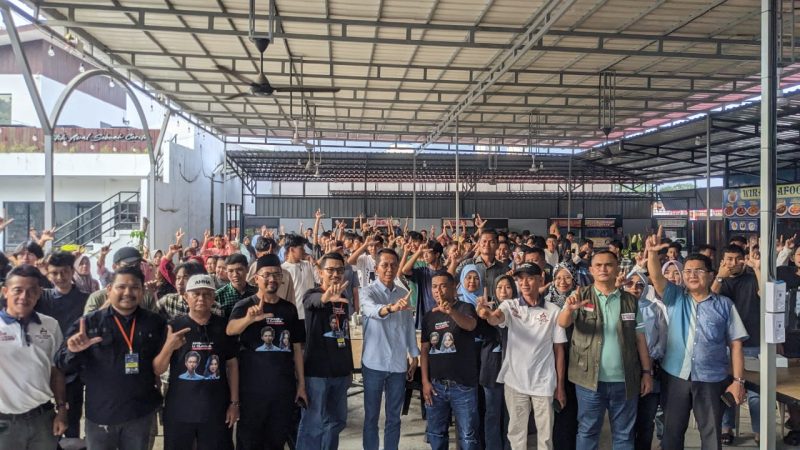 Amsakar Achmad, membuka turnamen Mobile Legend