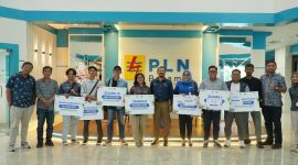 PLN Batam menggelar Penyerahan Hadiah dan Sertifikat Lomba Menulis Feature dan Foto dalam rangka Hari Ulang Tahun (HUT) PT PLN Batam ke-24 dan Hari Listrik Nasional (HLN) ke-79. Acara penyerahan dilaksanakan masih dalam momen Hari Pahlawan yang jatuh pada 10 November 2024. Foto: INIKEPRI.COM