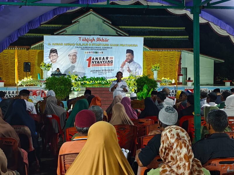 Ansar Ahmad saat kampanye di Sedanau. Foto: INIKEPRI.COM