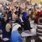 Perempuan Pejuang ASLI SAYANG (PPA) bersama dengan Persatuan Selingsing Kota Batam, menggelar kegiatan doa bersama. Acara yang penuh dengan hikmat ini dilaksanakan di KBC Batam Center, Sabtu (23/11). Foto: INIKEPRI.COM