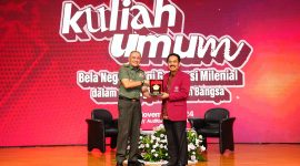 Asisten Teritorial Panglima Tentara Nasional Indonesia (Aster Panglima TNI), Mayjen TNI Novy Helmy Prasetya, melalui perwakilannya, Paban III/Tahwil Ster TNI Kolonel Inf Jacky Ariestanto, dalam kuliah umum “Bela Negara bagi Generasi Milenial dalam Menjaga Keutuhan Bangsa” di Auditorium Universitas Tarumanagara Jakarta Barat, Rabu (13/11/2024) menyampaikan bahwa konsep bela negara bagi Generasi Milenial melalui kaarya dan prestasi. Foto. tni.mil.id