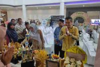 Sekretaris Daerah (Sekda) Kota Tanjungpinang, Zulhidayat resmi membuka kegiatan Expo Jaringan Sekolah Islam Terpadu (JSIT) di Tanjungpinang City Centre (TCC), Sabtu (2/11/2024). Foto: Diskominfo Tanjungpinang