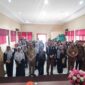 Sekretaris Daerah (Sekda) Kota Tanjungpinang Zulhidayat resmi mengukuhkan fasilitator dan pengurus Forum Anak Kota Tanjungpinang periode 2024-2026 di Aula Dinas Sosial (Dinsos) Kota Tanjungpinang, Selasa (19/11/2024). Foto: Diskominfo Tanjungpinang