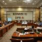 Suasana pemungutan suara di Komisi III DPR RI untuk menentukan komisioner sekaligus Ketua Komisi Pemberantasan Korupsi (KPK) periode 2024-2029 di Ruang Rapat Komisi III Foto: Dok DPR RI