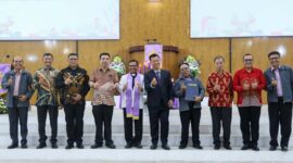 Perkumpulan Cinta Kasih Karunia (PCKK) Pegawai Pemerintah Provinsi Kepulauan Riau menggelar ibadah dan perayaan Natal pada Jumat, (6/12), di GPIB Bethel, Jalan Purwartajati, Km 7 Tanjungpinang. Foto: Diskominfo Kepri 