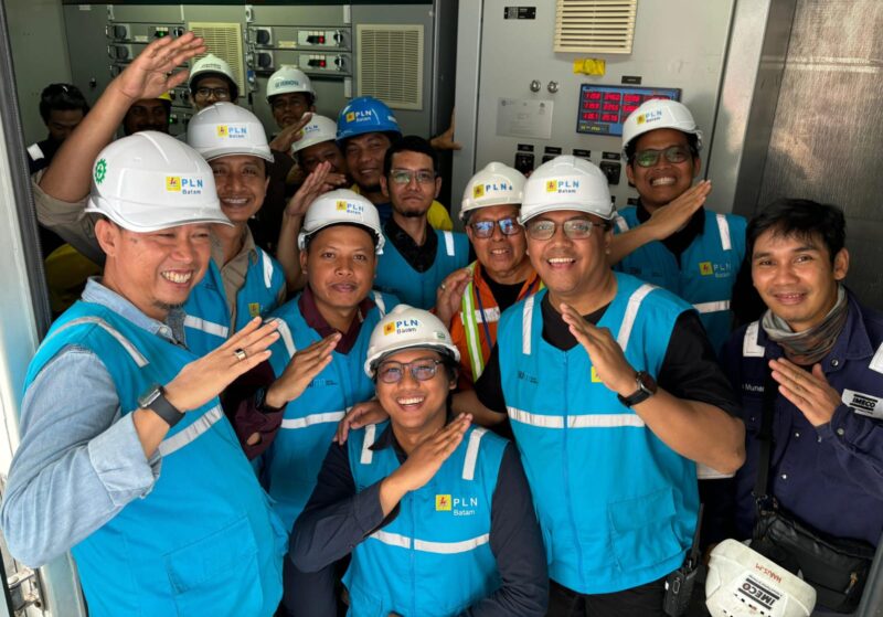 PT PLN Batam berhasil menyelesaikan proyek strategis yang berlangsung sejak akhir 2023 hingga 2024, yakni relokasi Mobile Power Plant (MPP) Suppa 2x25 MW, MPP Tello 2x25 MW, dan MPP Punagaya 1x25 MW. Foto; INIKEPRI.COM