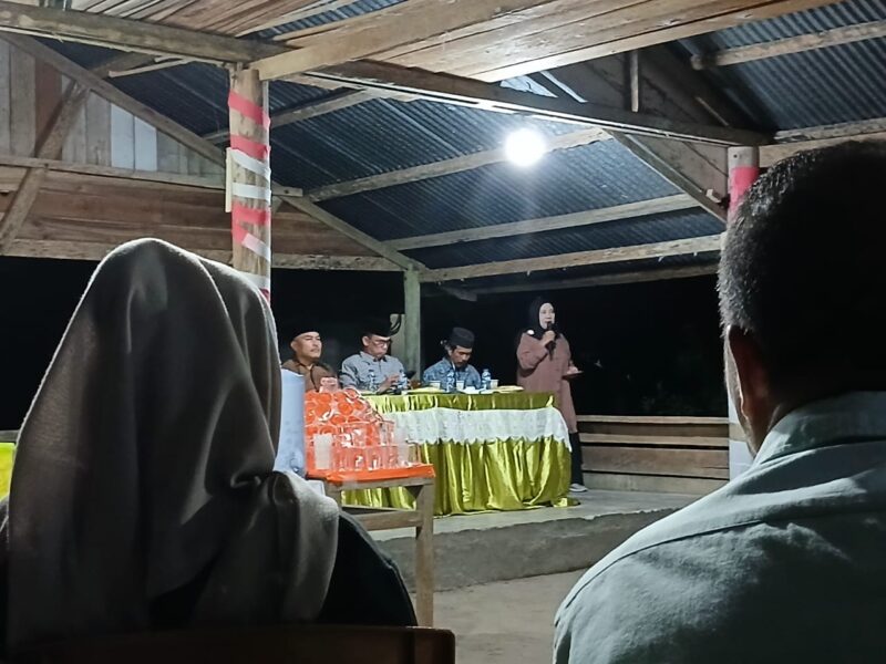 Wakil Bupati Natuna Terpilih pada Pilkada Natuna 2024, Jarmin bersama Tim berkunjung menemui pemilihnya di Ari Kolek, Kelurahan Ranai, Kecamatan Bunguran Timur, Selasa (17/12/2024) malam. Foto: INIKEPRI.COM