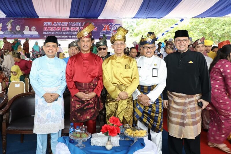 Foto bersama saat perayaan Hari Jadi Batam ke-195 tahun. Foto: INIKEPRI.COM