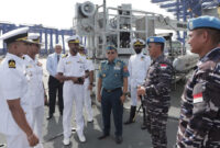 Setelah melaksanakan pelayaran selama lima hari dari Batam, Kapal Perang Republik Indonesia (KRI) Sultan Iskandar Muda-367 (KRI SIM-367) yang dikomandani oleh Letkol Laut (P) Anugerah Annurullah tiba di Port of Colombo, Sri Lanka, Sabtu (28/12/2024). Foto. tnial.mil.id