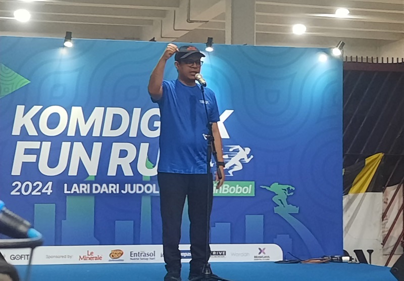 Wamenkomdigi Nezar Patria dalam acara Komdigi 5k Fun Run. Foto: Wahyu Sudoyo/InfoPublik