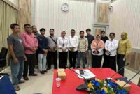 Pemerintah Kota (Pemko) Tanjungpinang melalui Dinas Perdagangan dan Perindustrian (Disdagin) menggelar Rapat Koordinasi (Rakor) dengan OPD terkait serta distributor sembako menjelang perayaan Natal dan Tahun Baru 2025. Foto: Diskominfo Tanjungpinang 