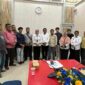 Pemerintah Kota (Pemko) Tanjungpinang melalui Dinas Perdagangan dan Perindustrian (Disdagin) menggelar Rapat Koordinasi (Rakor) dengan OPD terkait serta distributor sembako menjelang perayaan Natal dan Tahun Baru 2025. Foto: Diskominfo Tanjungpinang 