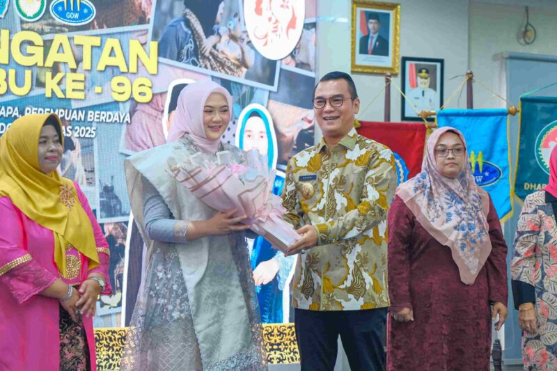 Peringatan Hari Ibu ke-96 tahun 2024 tingkat Kota Tanjungpinang digelar meriah di aula Sultan Sulaiman Badrul Alamsyah, kantor Wali Kota Tanjungpinang, Kepulauan Riau, Kamis (19/12/2024). Foto: Diskominfo Tanjungpinang
