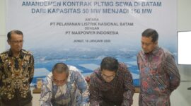 PT PLN Batam dan PT Maxpower Indonesia resmi menandatangani amandemen kontrak untuk Pembangkit Listrik Tenaga Mesin Gas (PLTMG) sewa di Batam, yang meningkatkan kapasitas dari 50 MW menjadi 150 MW. Foto: INIKEPRI.COM