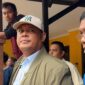 Ketua DPRD Kepri Iman Sutiawan saat meninjau lokasi longsor di Tiban Koperasi. Foto: Istimewa 