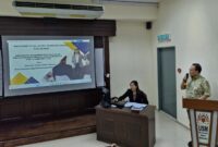 Teks Foto :
Salah satu mahasiswa S3 KPI UINSU Afifi Lubis, saat mempresentasekan materinya di hadapan peserta International Communication Academics Seminar 2025 (ICAS25’). Foto: Istimewa 