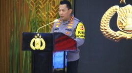 Kapolri Jenderal Pol. Listyo Sigit Prabowo saat konferensi pers rilis akhir tahun 2024, Selasa (31/12/2024). Foto: dok. Humas Polri.