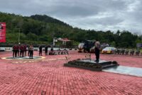Polres Lingga menggelar apel pengecekan Alat Material Khusus (Almatsus) Sat Samapta Polres Lingga atau sarana dan prasarana (Sarpras) dinas Kepolisian di Lapangan Upacara Tri Brata Polres Lingga Jumat,17 Januari 2025. Foto: Humas Polres Lingga 