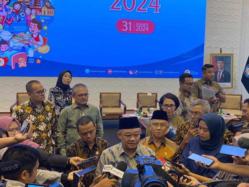 Menteri Pendidikan Dasar dan Menengah (Mendikdasmen), Abdul Mu’ti, dalam Taklimat Media Akhir Tahun 2024 sebagai bagian dari pelaporan capaian kinerja Kementerian Pendidikan Dasar dan Menengah (Kemendikdasmen) selama tahun 2024 dan paparan arah kebijakan pendidikan pada tahun 2025. Foto: Pasha Yudha Ernowo Infopublik.id
