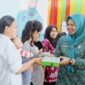 Pembinaan terkait 10 Program Pokok PKK Kepada Kader PKK Kelurahan Penyengat, khususnya mengenai implementasi Program Makanan Bergizi dalam Keluarga. Kegiatan ini dilaksanakan di Balai Adat Melayu Penyengat, Tanjungpinang. Foto: Diskominfo Kepri 