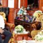 Sekretaris Daerah Provinsi Kepulauan Riau Adi Prihantara menerima audiensi dari General Manager PT Pelindo Tanjungpinang, Tonny Hendra Cahyadi, di Ruang Kerja Sekda, Lantai 3, Kantor Gubernur Kepri, Dompak, Senin (13/1/2025). Foto: Diskominfo Kepri