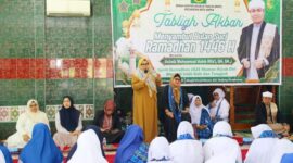 Ketua Tim Penggerak Pemberdayaan dan Kesejahteraan Keluarga (TP PKK) Kota Batam, Erlita Sari Amsakar, menghadiri kegiatan Tabligh Akbar dalam rangka menyambut Bulan Suci Ramadhan 1446 H. Foto: INIKEPRI.COM/Media Center Batam 